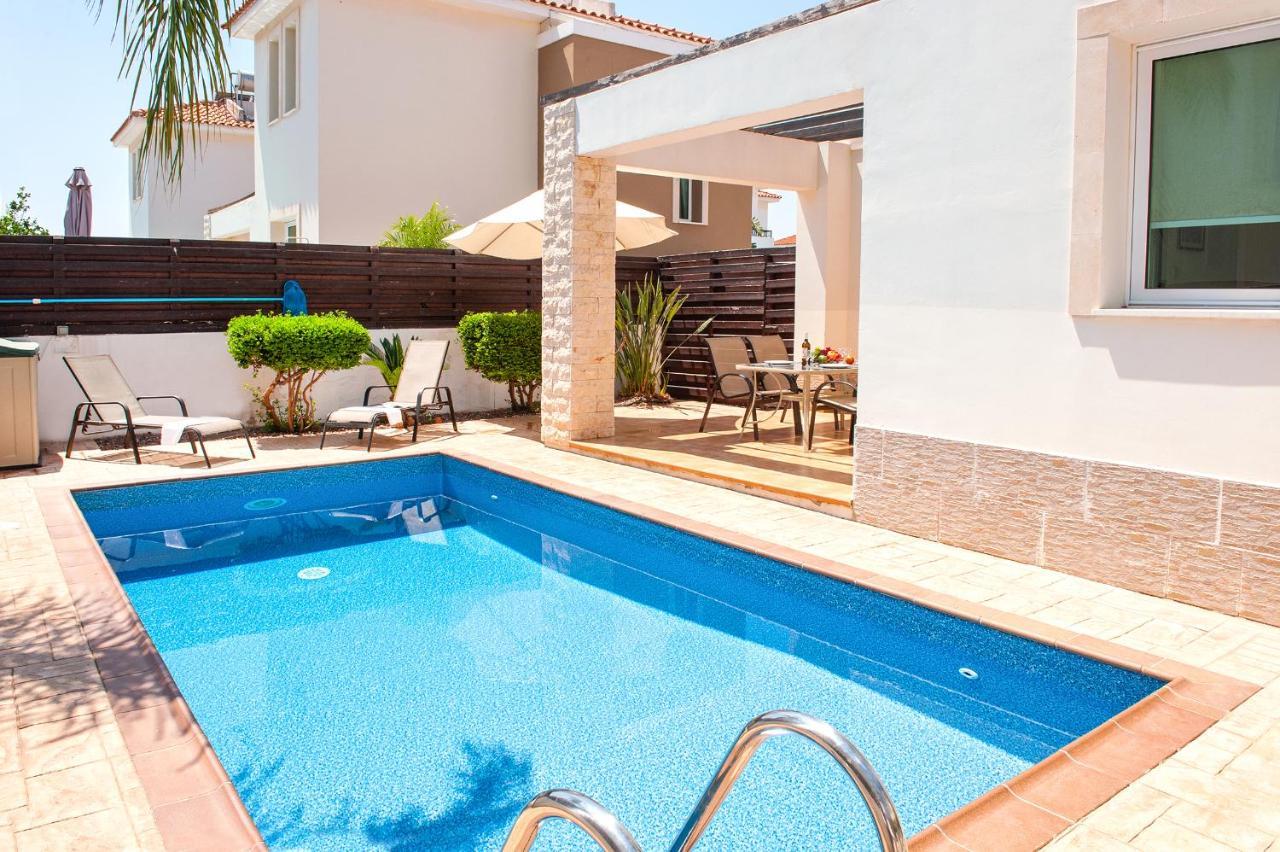 Villa Danata โปรทาราส ภายนอก รูปภาพ