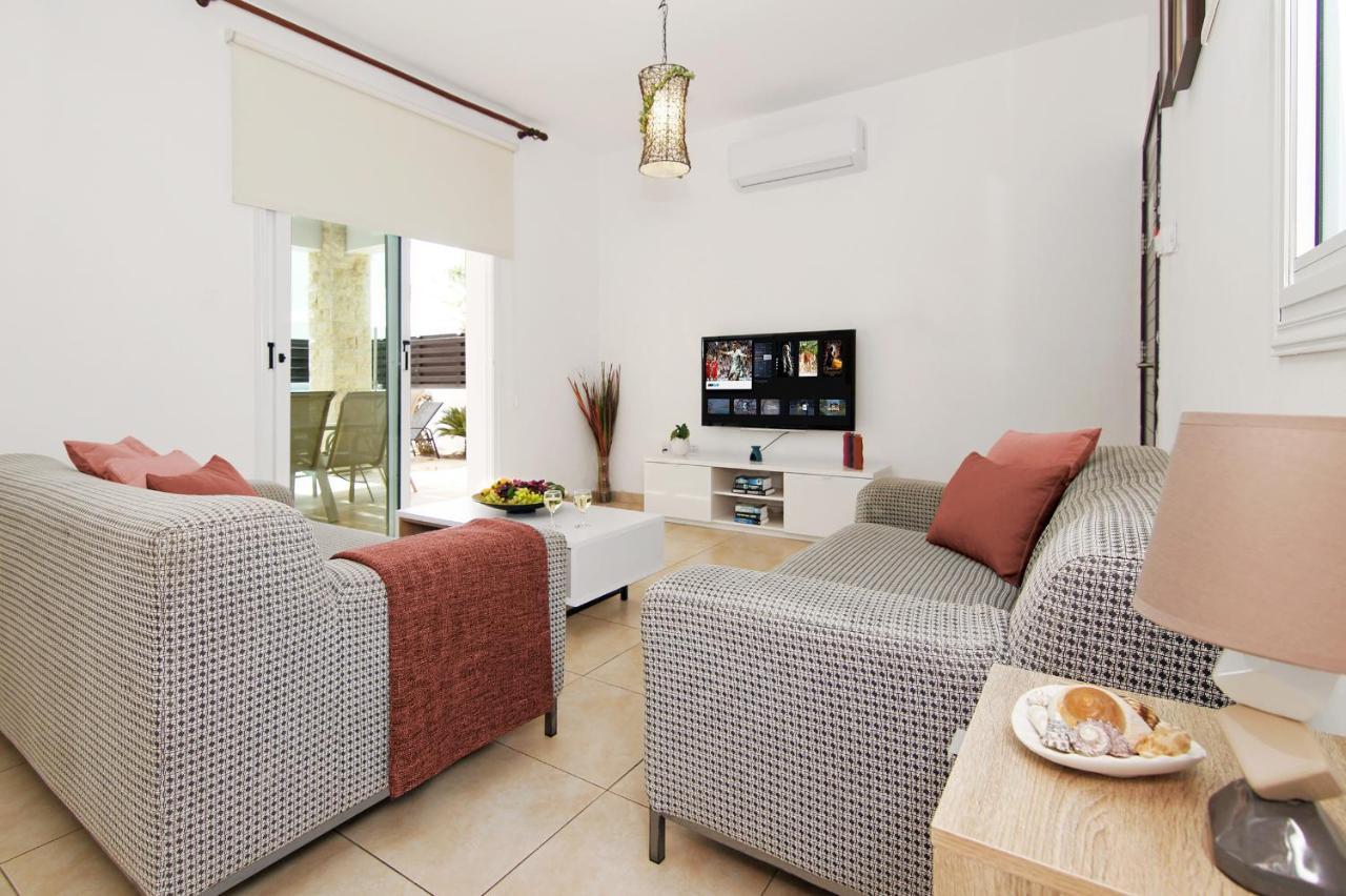 Villa Danata โปรทาราส ภายนอก รูปภาพ